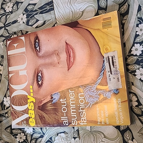 Vintage Vogue Magazine May 1978 - Picture 1 of 4
